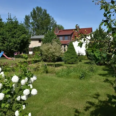 With 2 Bedrooms Holiday home Blowatz