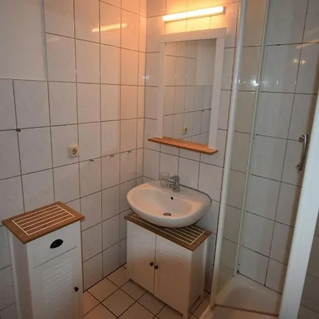 With 2 Bedrooms Holiday home