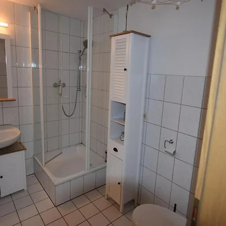 With 2 Bedrooms *